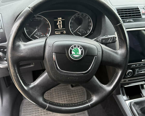 Серый Шкода Октавия, объемом двигателя 1.6 л и пробегом 194 тыс. км за 7700 $, фото 38 на Automoto.ua