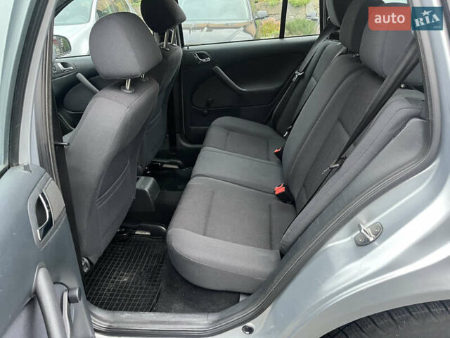 Сірий Шкода Октавія, об'ємом двигуна 1.6 л та пробігом 262 тис. км за 5999 $, фото 26 на Automoto.ua