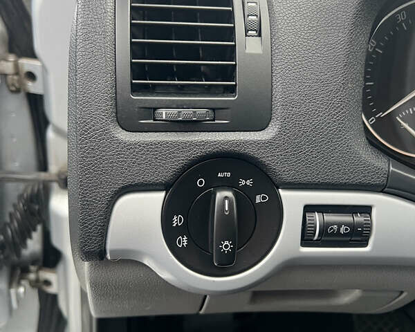 Серый Шкода Октавия, объемом двигателя 1.4 л и пробегом 217 тыс. км за 7100 $, фото 15 на Automoto.ua