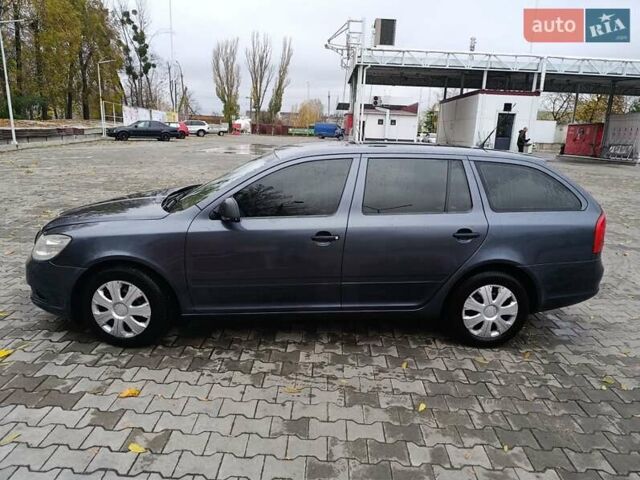 Серый Шкода Октавия, объемом двигателя 1.6 л и пробегом 307 тыс. км за 6700 $, фото 1 на Automoto.ua