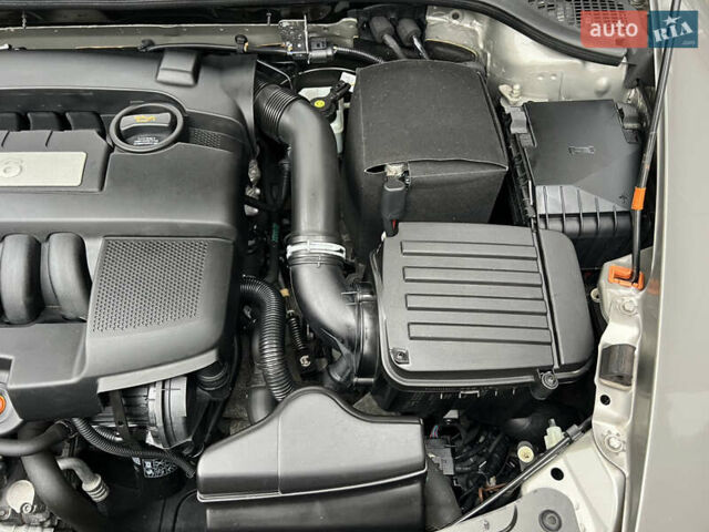 Сірий Шкода Октавія, об'ємом двигуна 1.6 л та пробігом 188 тис. км за 9200 $, фото 118 на Automoto.ua