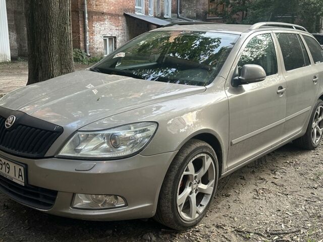 Серый Шкода Октавия, объемом двигателя 1.8 л и пробегом 221 тыс. км за 7500 $, фото 13 на Automoto.ua