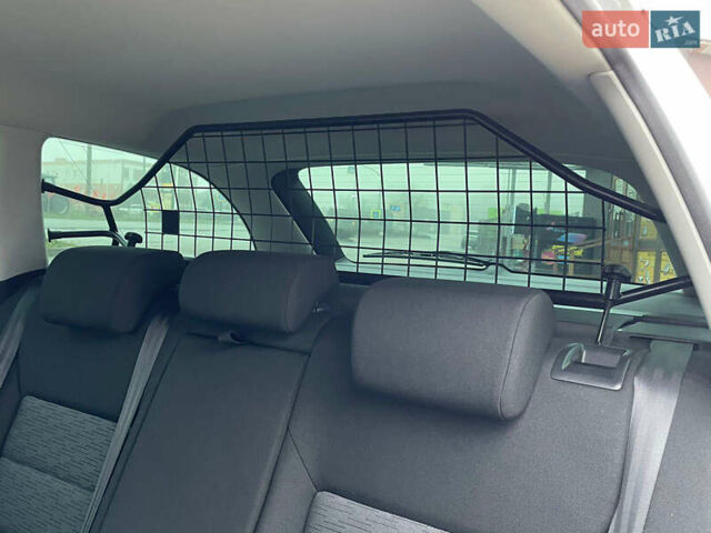 Сірий Шкода Октавія, об'ємом двигуна 1.6 л та пробігом 229 тис. км за 8999 $, фото 157 на Automoto.ua