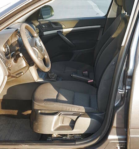 Сірий Шкода Октавія, об'ємом двигуна 1.39 л та пробігом 166 тис. км за 7500 $, фото 9 на Automoto.ua