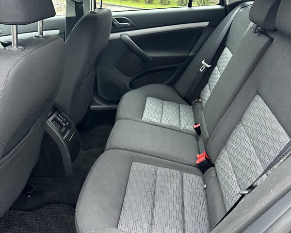 Сірий Шкода Октавія, об'ємом двигуна 2 л та пробігом 227 тис. км за 9500 $, фото 19 на Automoto.ua