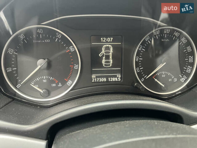 Сірий Шкода Октавія, об'ємом двигуна 1.4 л та пробігом 217 тис. км за 6000 $, фото 8 на Automoto.ua