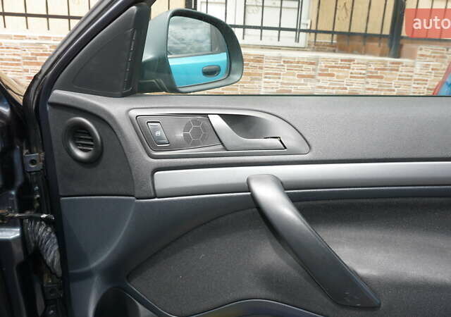 Сірий Шкода Октавія, об'ємом двигуна 1.39 л та пробігом 166 тис. км за 7500 $, фото 17 на Automoto.ua