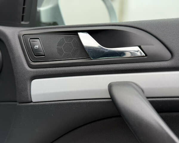 Серый Шкода Октавия, объемом двигателя 1.6 л и пробегом 183 тыс. км за 7400 $, фото 13 на Automoto.ua