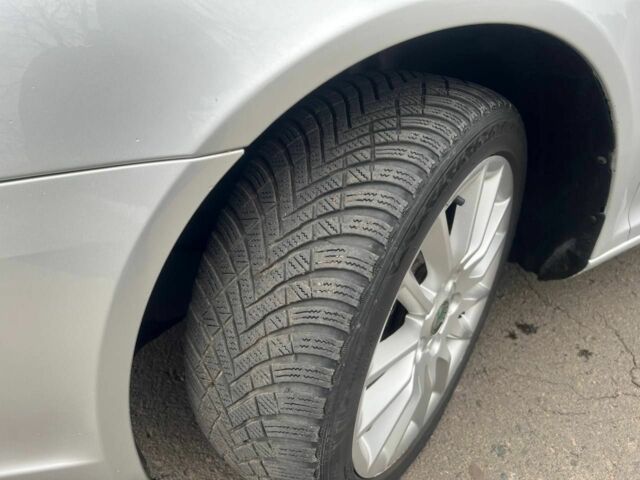 Серый Шкода Октавия, объемом двигателя 2 л и пробегом 255 тыс. км за 10700 $, фото 7 на Automoto.ua