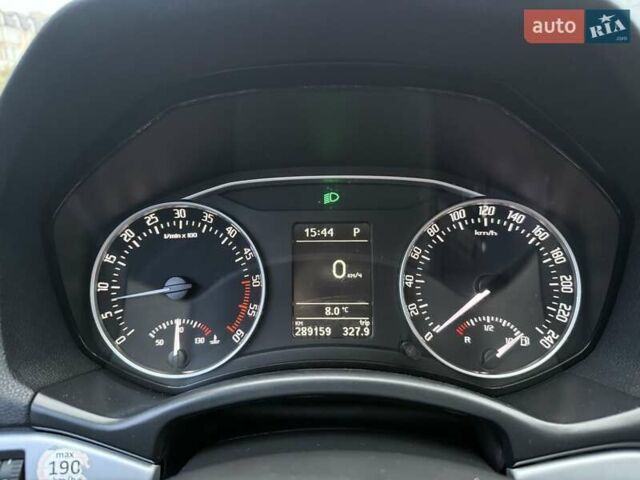 Серый Шкода Октавия, объемом двигателя 1.6 л и пробегом 288 тыс. км за 8000 $, фото 1 на Automoto.ua