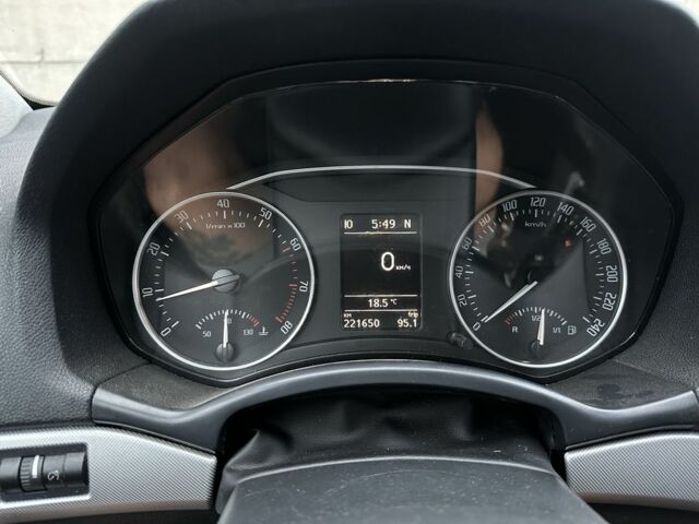 Серый Шкода Октавия, объемом двигателя 1.8 л и пробегом 221 тыс. км за 7500 $, фото 20 на Automoto.ua