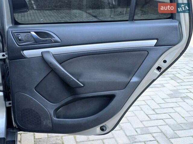 Серый Шкода Октавия, объемом двигателя 1.8 л и пробегом 226 тыс. км за 6400 $, фото 19 на Automoto.ua