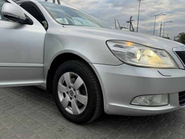 Сірий Шкода Октавія, об'ємом двигуна 2 л та пробігом 282 тис. км за 7990 $, фото 22 на Automoto.ua