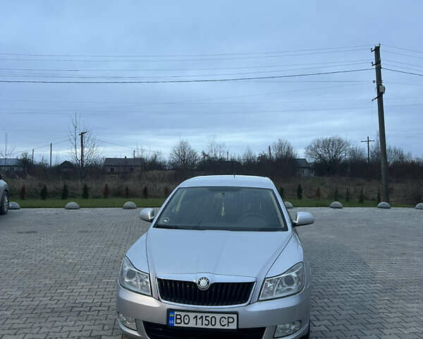 Сірий Шкода Октавія, об'ємом двигуна 1.6 л та пробігом 295 тис. км за 7100 $, фото 4 на Automoto.ua