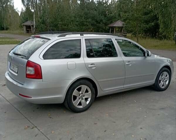 Сірий Шкода Октавія, об'ємом двигуна 1.2 л та пробігом 170 тис. км за 7000 $, фото 11 на Automoto.ua