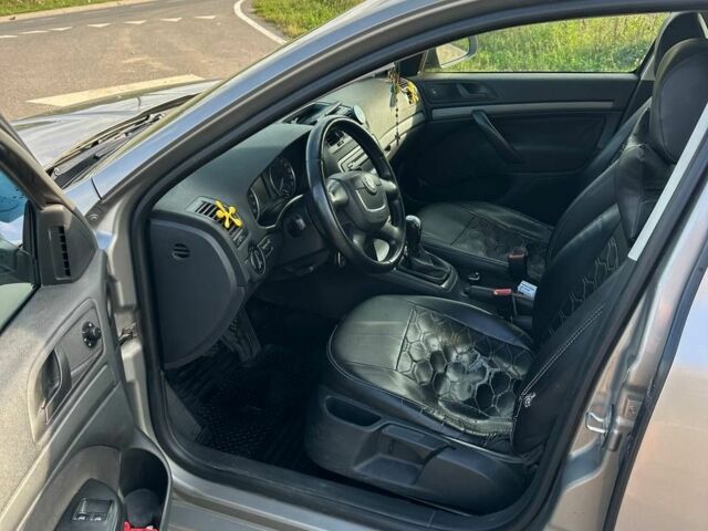 Серый Шкода Октавия, объемом двигателя 1.9 л и пробегом 320 тыс. км за 5100 $, фото 5 на Automoto.ua