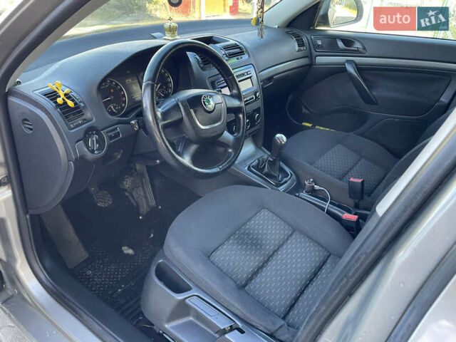 Серый Шкода Октавия, объемом двигателя 1.9 л и пробегом 325 тыс. км за 6000 $, фото 31 на Automoto.ua