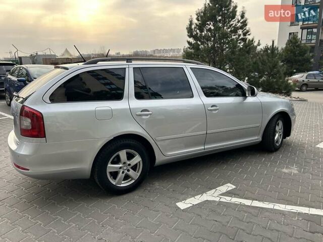 Серый Шкода Октавия, объемом двигателя 2 л и пробегом 309 тыс. км за 7300 $, фото 3 на Automoto.ua