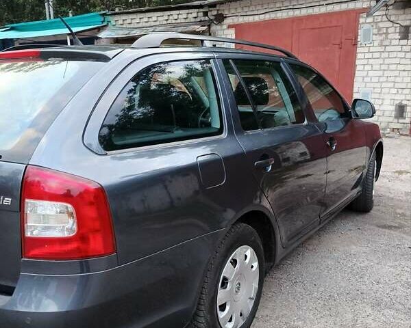 Шкода Октавия 2010 в Чернигове на Automoto.ua Серый Шкода Октавия, объемом двигателя 1.6 л и пробегом 199 тыс. км за 7200 $, фото 22 на Automoto.ua