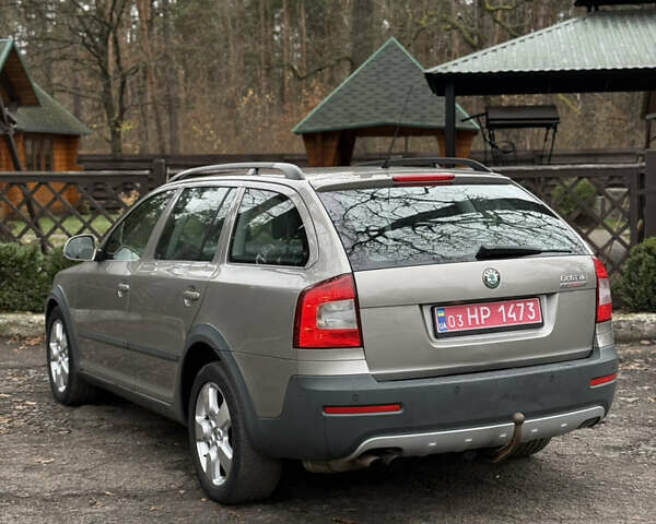 Серый Шкода Октавия, объемом двигателя 1.8 л и пробегом 200 тыс. км за 8300 $, фото 3 на Automoto.ua