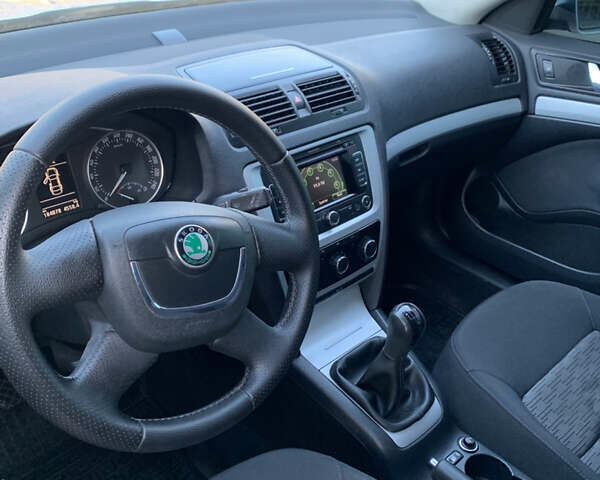 Сірий Шкода Октавія, об'ємом двигуна 1.6 л та пробігом 181 тис. км за 8799 $, фото 53 на Automoto.ua