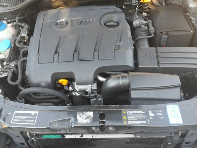 Серый Шкода Октавия, объемом двигателя 1.6 л и пробегом 270 тыс. км за 8500 $, фото 2 на Automoto.ua