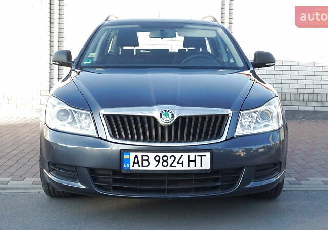 Сірий Шкода Октавія, об'ємом двигуна 1.39 л та пробігом 166 тис. км за 7500 $, фото 1 на Automoto.ua
