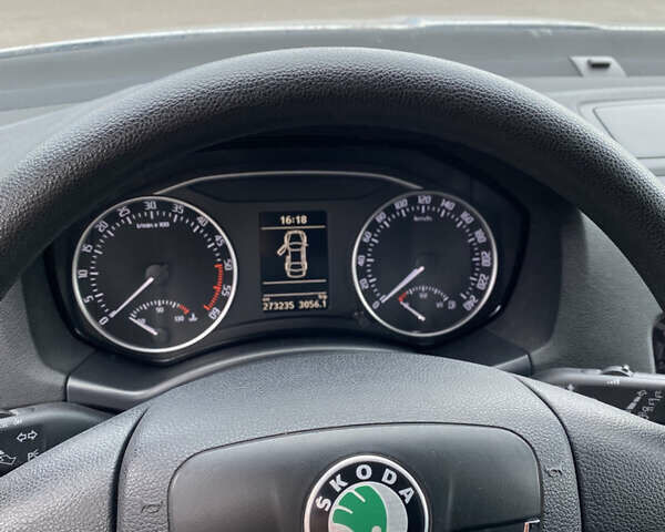 Серый Шкода Октавия, объемом двигателя 2 л и пробегом 273 тыс. км за 8200 $, фото 42 на Automoto.ua