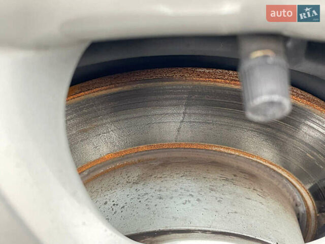 Сірий Шкода Октавія, об'ємом двигуна 1.6 л та пробігом 229 тис. км за 8999 $, фото 146 на Automoto.ua