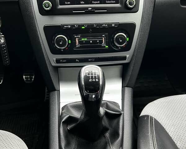 Серый Шкода Октавия, объемом двигателя 1.97 л и пробегом 215 тыс. км за 8700 $, фото 8 на Automoto.ua