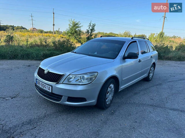 Серый Шкода Октавия, объемом двигателя 1.6 л и пробегом 289 тыс. км за 8150 $, фото 3 на Automoto.ua