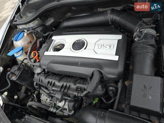 Серый Шкода Октавия, объемом двигателя 1.8 л и пробегом 190 тыс. км за 7200 $, фото 160 на Automoto.ua