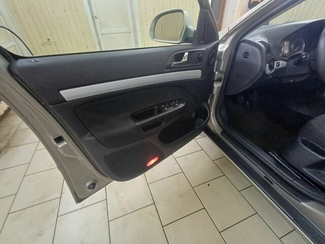 Сірий Шкода Октавія, об'ємом двигуна 0 л та пробігом 197 тис. км за 7750 $, фото 18 на Automoto.ua