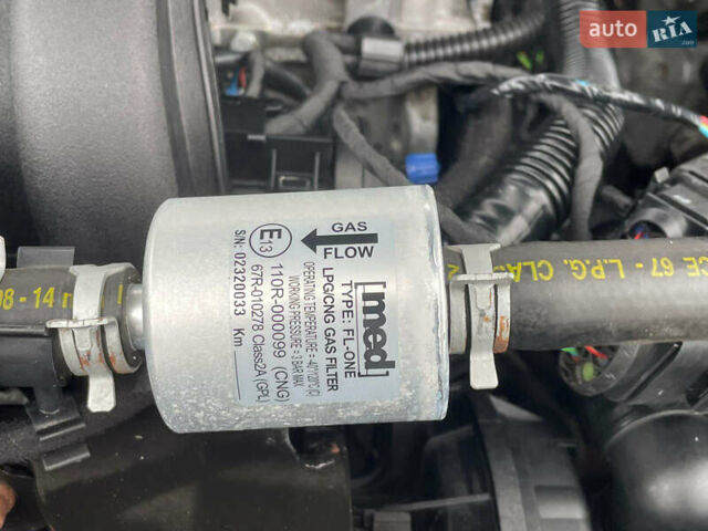 Серый Шкода Октавия, объемом двигателя 1.6 л и пробегом 229 тыс. км за 9499 $, фото 116 на Automoto.ua