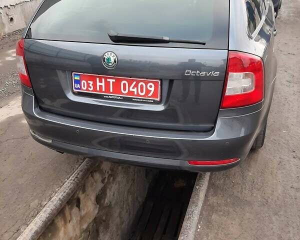 Сірий Шкода Октавія, об'ємом двигуна 1.8 л та пробігом 141 тис. км за 8500 $, фото 1 на Automoto.ua