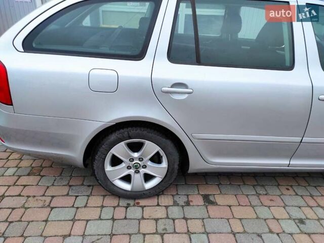 Серый Шкода Октавия, объемом двигателя 1.6 л и пробегом 310 тыс. км за 7700 $, фото 42 на Automoto.ua