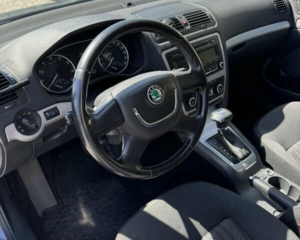 Сірий Шкода Октавія, об'ємом двигуна 1.39 л та пробігом 216 тис. км за 6400 $, фото 11 на Automoto.ua