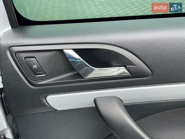 Серый Шкода Октавия, объемом двигателя 1.6 л и пробегом 229 тыс. км за 8999 $, фото 25 на Automoto.ua