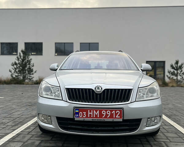 Серый Шкода Октавия, объемом двигателя 1.4 л и пробегом 217 тыс. км за 7100 $, фото 1 на Automoto.ua