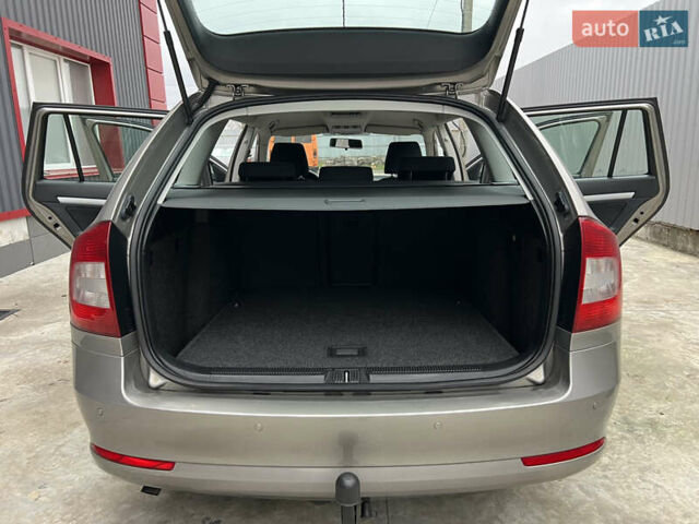 Сірий Шкода Октавія, об'ємом двигуна 1.6 л та пробігом 188 тис. км за 9200 $, фото 96 на Automoto.ua