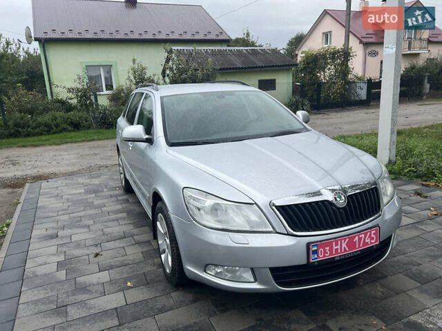 Сірий Шкода Октавія, об'ємом двигуна 1.6 л та пробігом 281 тис. км за 7800 $, фото 1 на Automoto.ua