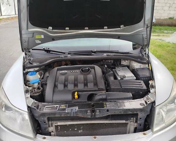 Шкода Октавия 2010 в Житомире на Automoto.ua Серый Шкода Октавия, объемом двигателя 1.9 л и пробегом 500 тыс. км за 3400 $, фото 4 на Automoto.ua