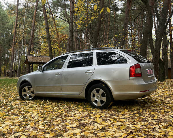Шкода Октавия 2010 в Ровно на Automoto.ua Серый Шкода Октавия, объемом двигателя 1.4 л и пробегом 208 тыс. км за 6450 $, фото 19 на Automoto.ua