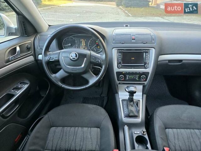 Серый Шкода Октавия, объемом двигателя 1.8 л и пробегом 226 тыс. км за 6400 $, фото 22 на Automoto.ua