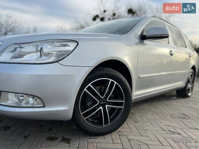 Сірий Шкода Октавія, об'ємом двигуна 1.8 л та пробігом 195 тис. км за 7800 $, фото 7 на Automoto.ua