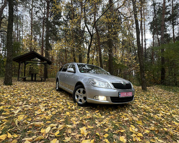 Шкода Октавия 2010 в Ровно на Automoto.ua Серый Шкода Октавия, объемом двигателя 1.4 л и пробегом 208 тыс. км за 6450 $, фото 9 на Automoto.ua