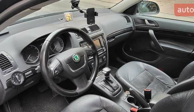 Сірий Шкода Октавія, об'ємом двигуна 1.8 л та пробігом 229 тис. км за 12000 $, фото 2 на Automoto.ua