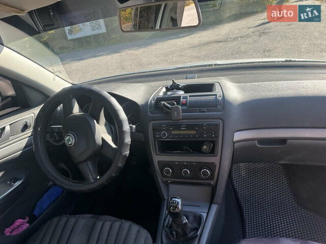 Сірий Шкода Октавія, об'ємом двигуна 1.6 л та пробігом 291 тис. км за 7700 $, фото 7 на Automoto.ua
