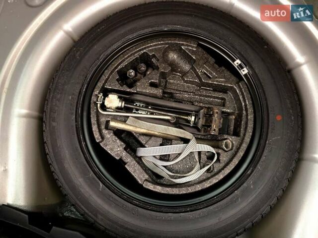 Серый Шкода Октавия, объемом двигателя 1.8 л и пробегом 190 тыс. км за 7200 $, фото 145 на Automoto.ua