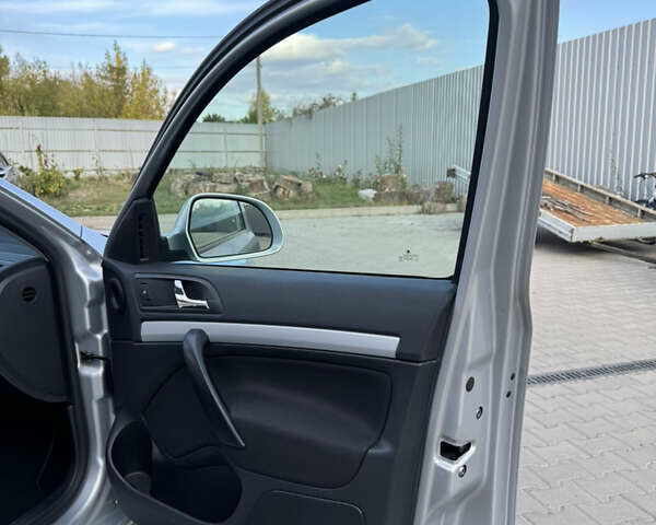 Серый Шкода Октавия, объемом двигателя 1.6 л и пробегом 208 тыс. км за 7999 $, фото 27 на Automoto.ua